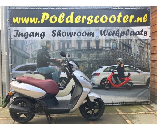 Peugeot kisbee zilver RS 