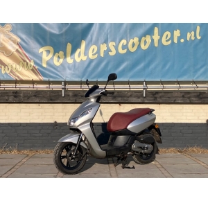 Peugeot kisbee zilver RS